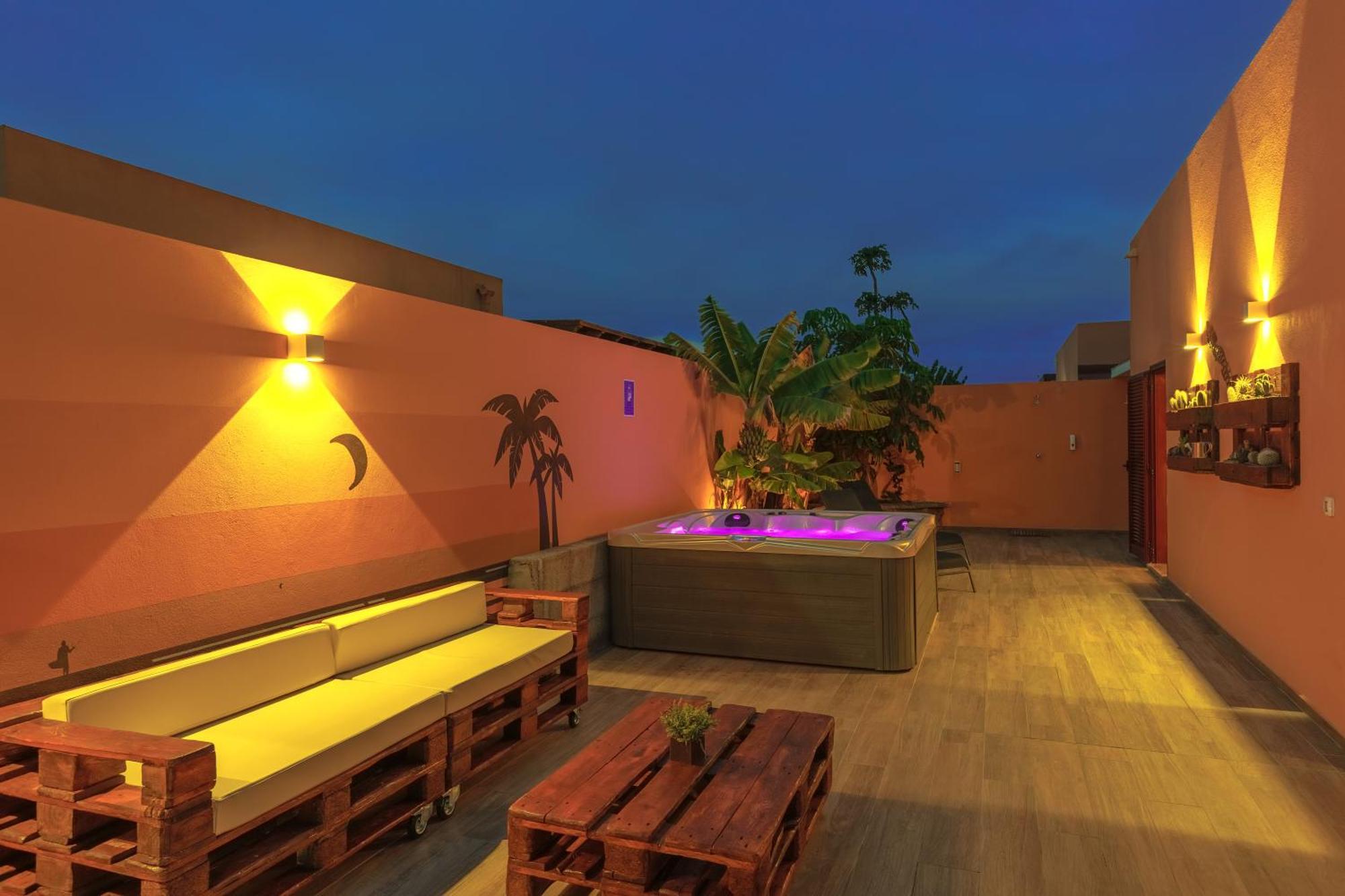 Villa Jacuzzi & Barbecue ลาโอลีวา ภายนอก รูปภาพ